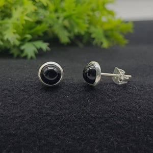 Pendientes de botón de ónix negro natural, plata de ley 925 con cierre a presión, gema redonda de 5 mm, joyería para uso diario, regalo personalizado para ella.