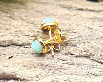 Pendientes de botón de amazonita natural, chapados en oro, con cierre a presión, piedra preciosa redonda de 5 mm, ideales para fiestas y ocasiones especiales.