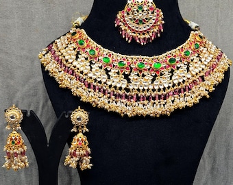 Conjunto de collar Minakari Kundan chapado en oro, pendientes estilo boho, maang tikka Chandbali, conjunto de joyas Wadding, joyería nupcial hecha a mano.