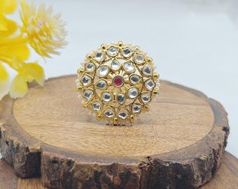 Anillo Pachi Kundan chapado en oro, anillo floral Minakari hecho a mano, joyería nupcial étnica, anillo étnico ajustable para mujer.