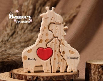 Quebra-cabeça personalizado da família de girafas com coração • Lembrança de madeira com nome personalizado • Presente para o Dia das Mães • Decoração para família de 3 ou 4 pessoas • Decoração para quarto de bebê com tema de girafa