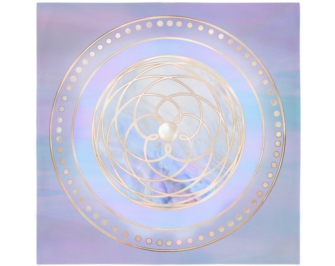 Pearlcore Lilac Pearl Tarot Cloth,/ Altar Cloth/ Crystal Grid