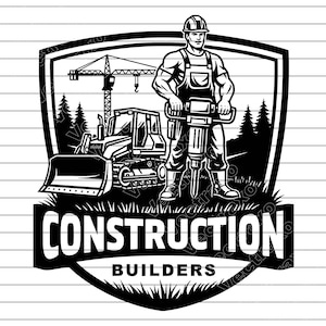 以下が含まれることがあります： 建設作業員、ブルドーザー、クレーンを描いた白黒グラフィック。 「CONSTRUCTION」の文字が「BUILDERS」の上にシールドデザインで表示されています。 木と草も含まれています。