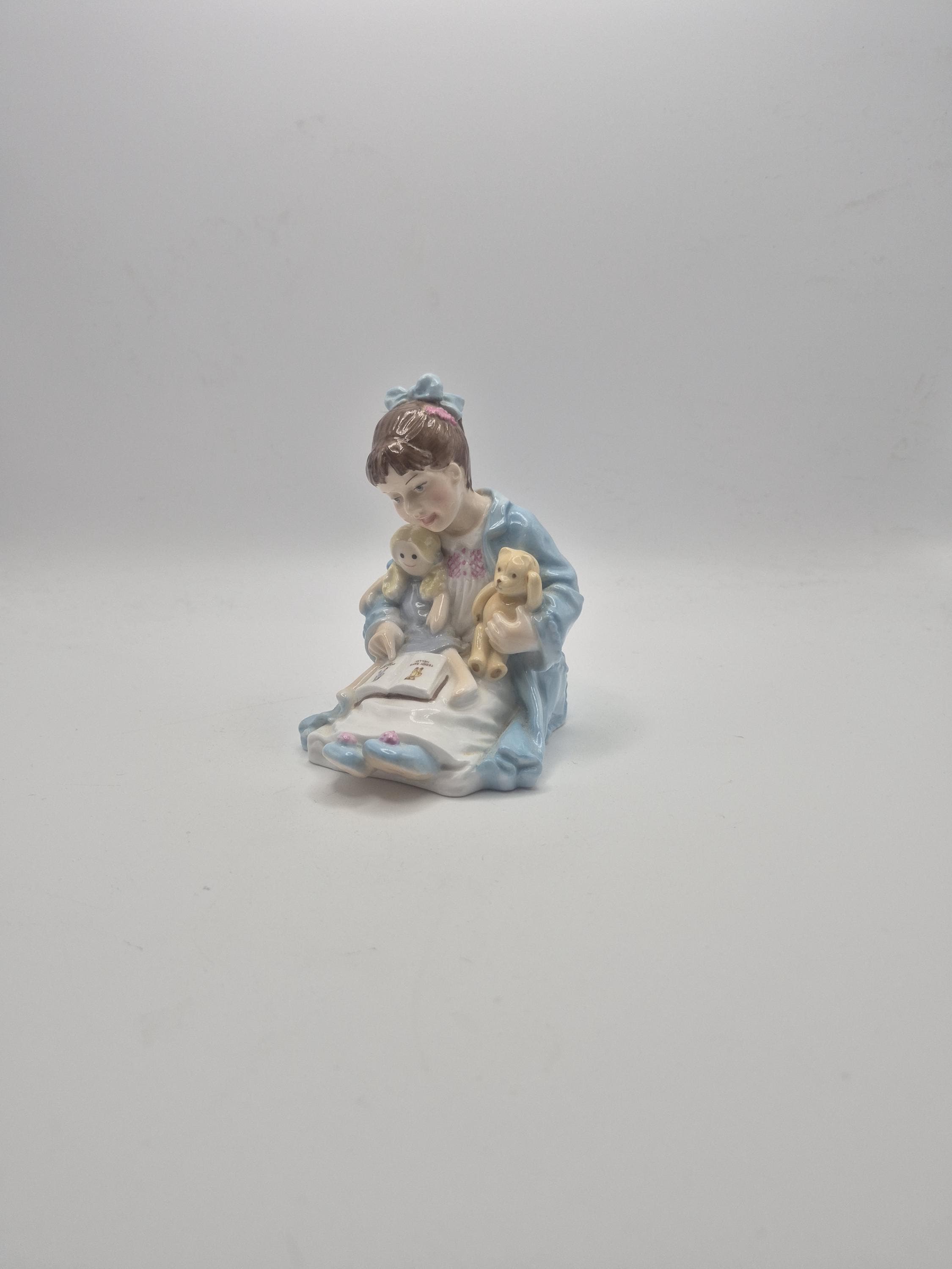 Royal Worcester Porcelain Figurine “katie's Day – Storytime