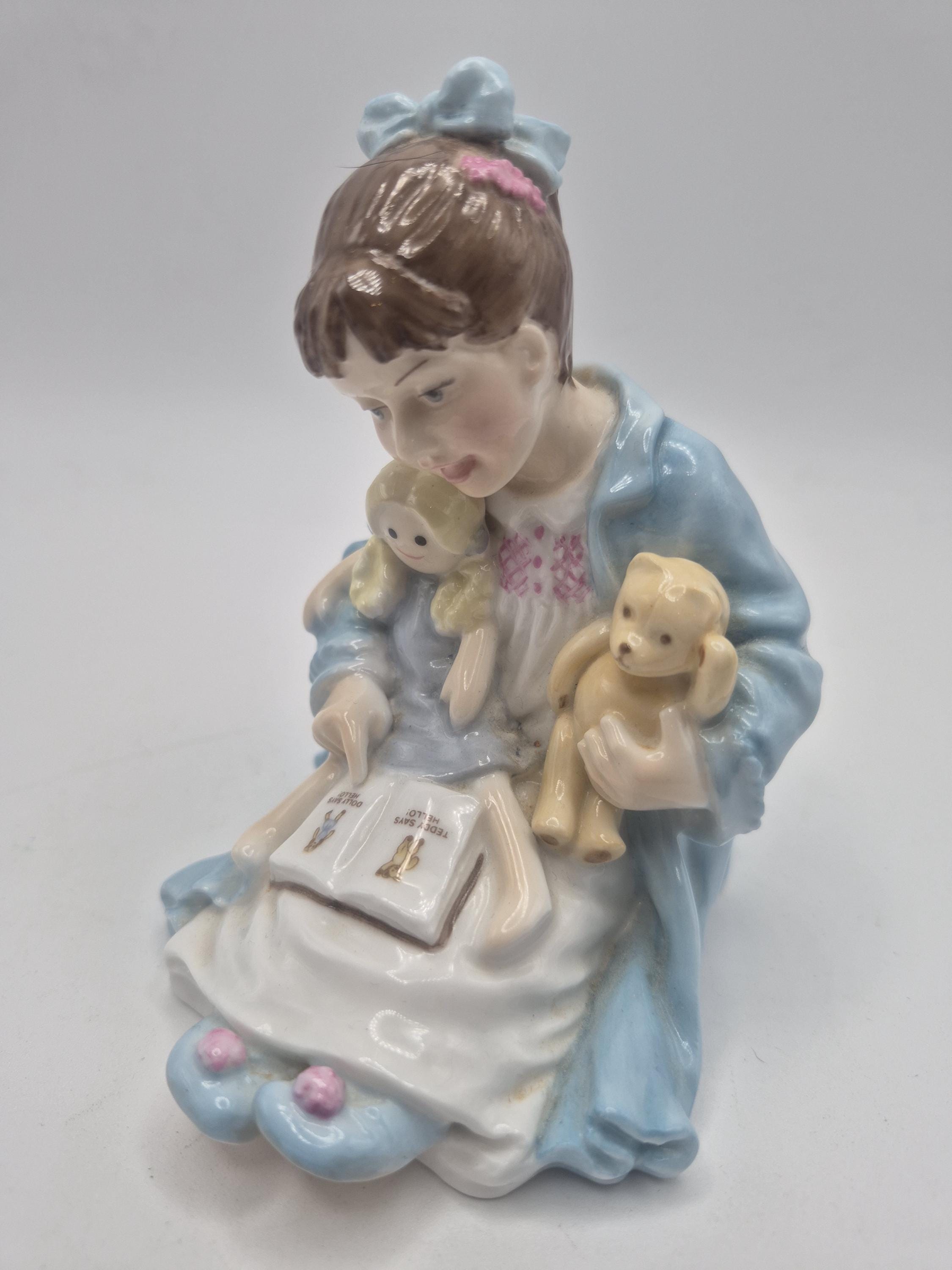 Royal Worcester Porcelain Figurine “katie's Day – Storytime