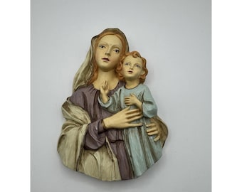 Figura de yeso vintage de la Virgen María y el Niño Jesús de la década de 1950, placa de pared de 8 pulgadas.