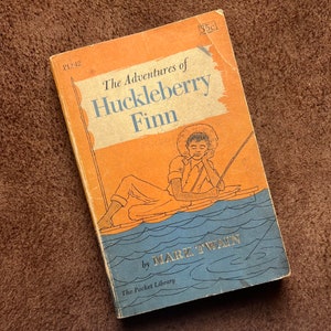 1950s book - The Adventure of Huckelberry Finn - pocket library