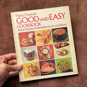 Vintage BETTY CROCKERS Good and Easy Cookbook