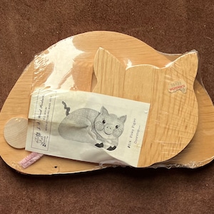Vintage Wood Pig Craft Kit