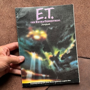 Vintage 80s ET Storybook