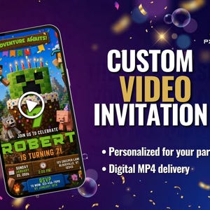 Könnte beinhalten: Ein Smartphone zeigt eine individuelle Video-Einladung im Minecraft-Design für den siebten Geburtstag von Robert. Auf dem Bildschirm sind ein grüner, blockartiger Kuchen, Spielfiguren sowie Veranstaltungsdetails wie Datum und Kontakt zu sehen.