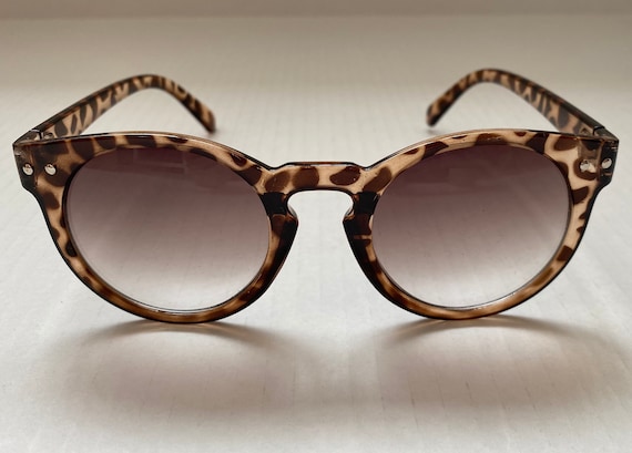 Tortoiseshell Sunglasses Round Lens -Retro Classi… - image 1