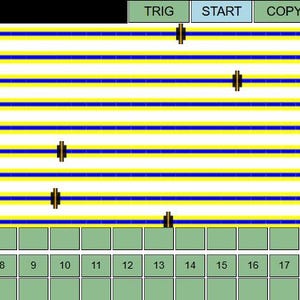 Puede incluir: Una interfaz digital para el Trakanix Sequencer que presenta una serie de controles deslizantes horizontales con valores numéricos para parámetros como Clock, Note, Time, Delay, Spread, Chord, Bass y Gain. Debajo de los controles hay una cuadrícula de botones numerados.