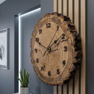 Eiken wandklok, rustieke houten wandklok, echt hout, 10-inch, houten schijf, woondecoratie, unieke muurkunst. Handgemaakt. Natuurlijke scheuren.