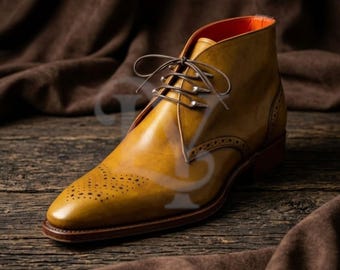 Botines Chukka de cuero amarillo mostaza con puntera de ala para hombre – Botines de vestir con pátina pulida a mano