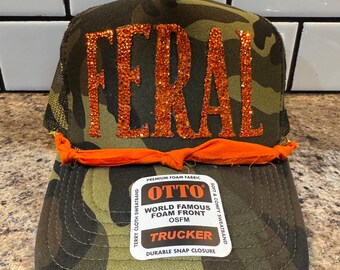 Gorra de camionero con diamantes de imitación Feral personalizada
