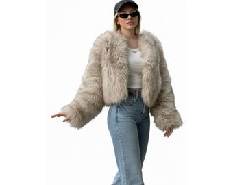 Chaqueta corta de piel de oveja color crema de lujo, abrigo de piel auténtica y peluda para mujer, ropa de calle de invierno de felpa, un regalo único para ella.