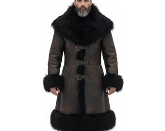 Trench long en cuir véritable pour homme avec bordure en fourrure noire, veste d'hiver en peau de mouton retournée fait main, pardessus gothique de style viking, cadeau de luxe pour lui