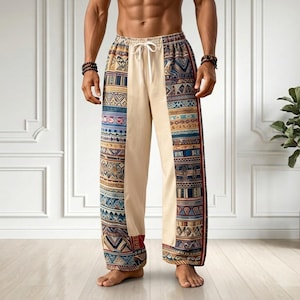Puede incluir: Pantalones holgados con un panel central beige sólido flanqueado por paneles laterales verticales con un patrón geométrico multicolor. Los pantalones incluyen una cintura elástica con un cordón blanco en el centro delantero.