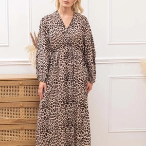 Boho-Midikleid mit Leopardenmuster für Damen – Offener Rücken, lange Ärmel, elastischer Bund – Fließendes Viskosekleid – Größen 38 bis 44