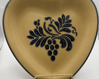 Pfaltzgraff Folk Art Heart Dish • Vintage Blue Folk Art Pattern • Stoneware Trinket Bowl • Salt Glaze Pottery • Farmhouse Country Decor • US