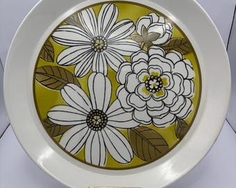 Mid-Century Modern Almier Dinner Plate – Avocado Green Floral Vintage 1970s
