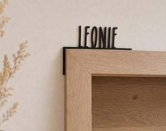 Personalisiertes Türrahmen-Schild mit Namen | Türdeko ohne Bohren & Kleben