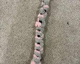 Cuerda guía negra, gris y rosa para caballito de juguete