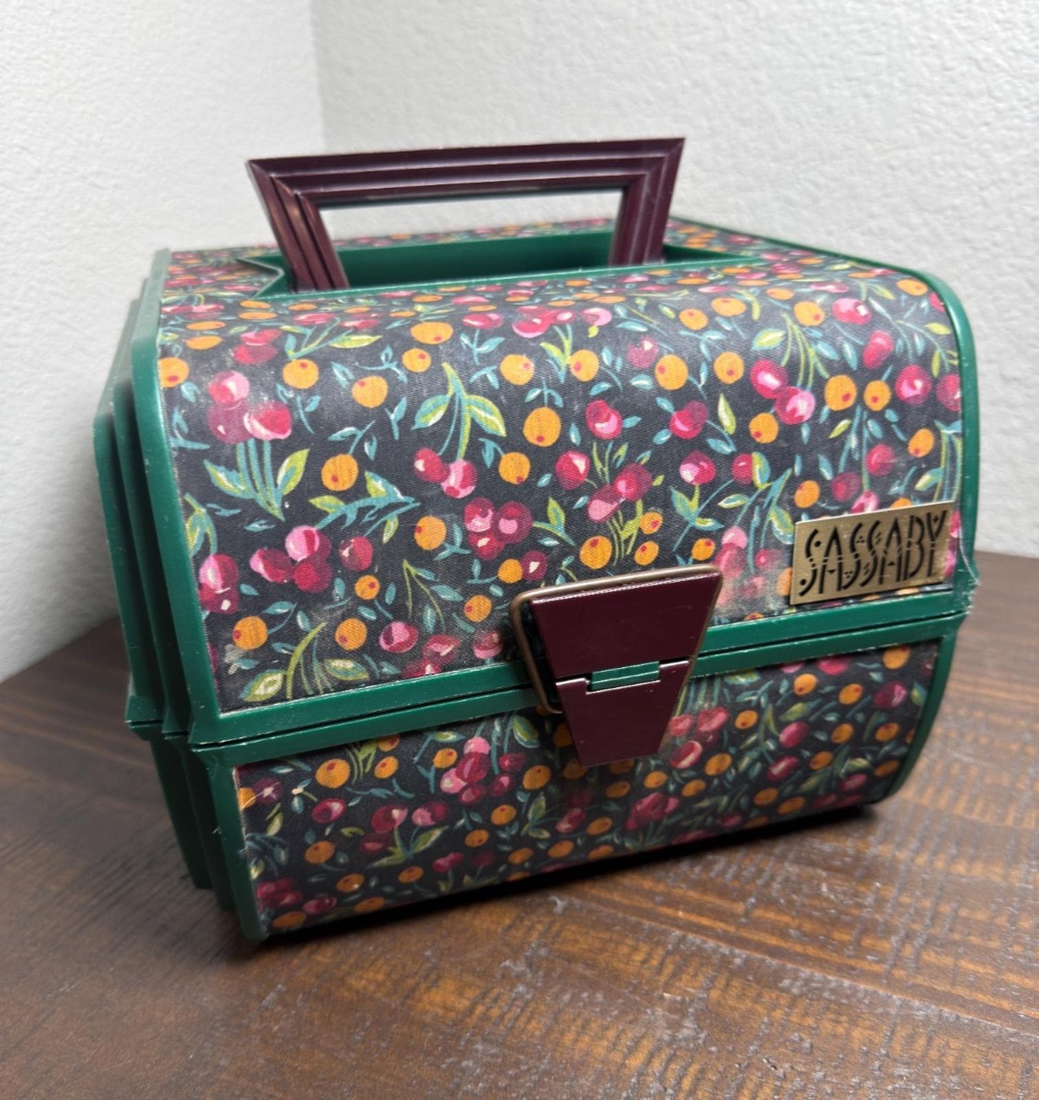 Vintage Makeup Box - Etsy
