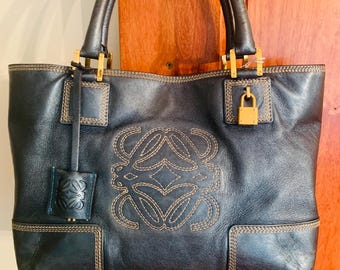 Loewe Amazona-handtas van blauwgroen leren originele clochette met hangslot.