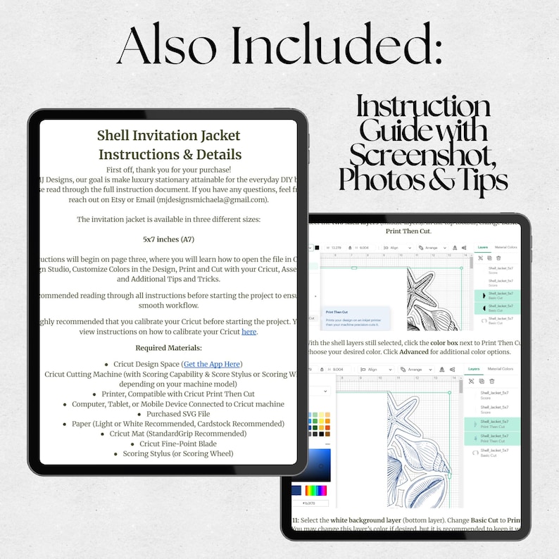 Pode incluir: Dois tablets digitais exibindo um guia de instru&ccedil;&otilde;es para uma capa de convite de concha. A tela esquerda mostra detalhes de texto e materiais, enquanto a tela direita exibe capturas de tela de software com gr&aacute;ficos de estrelas.