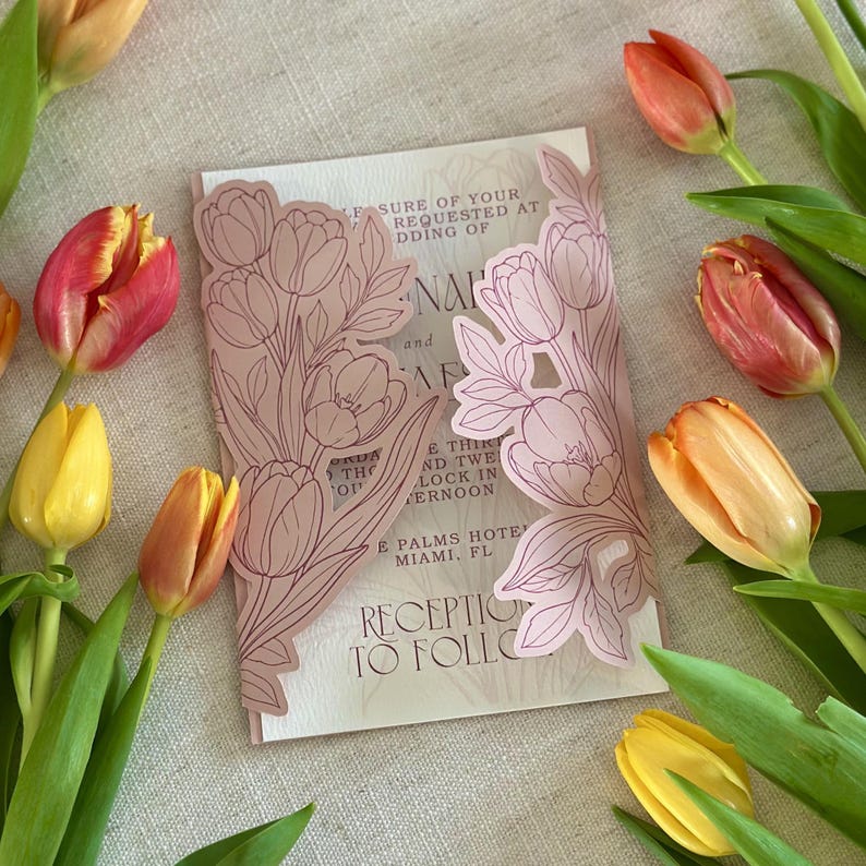 Plantilla SVG para invitaciones de boda con diseño de tulipanes para Cricut / Invitación para imprimir y cortar / Plantilla de invitación de lujo para hacer tú mismo / 5x7, 4.25x6, 4x6 imagen 1