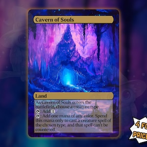 Puede incluir: Carta coleccionable con el diseño "Caverna de las Almas". La carta muestra un paisaje de fantasía con una entrada a una cueva, en tonos de azul, morado y dorado. El texto en la carta describe su función. La imagen incluye una oferta promocional.