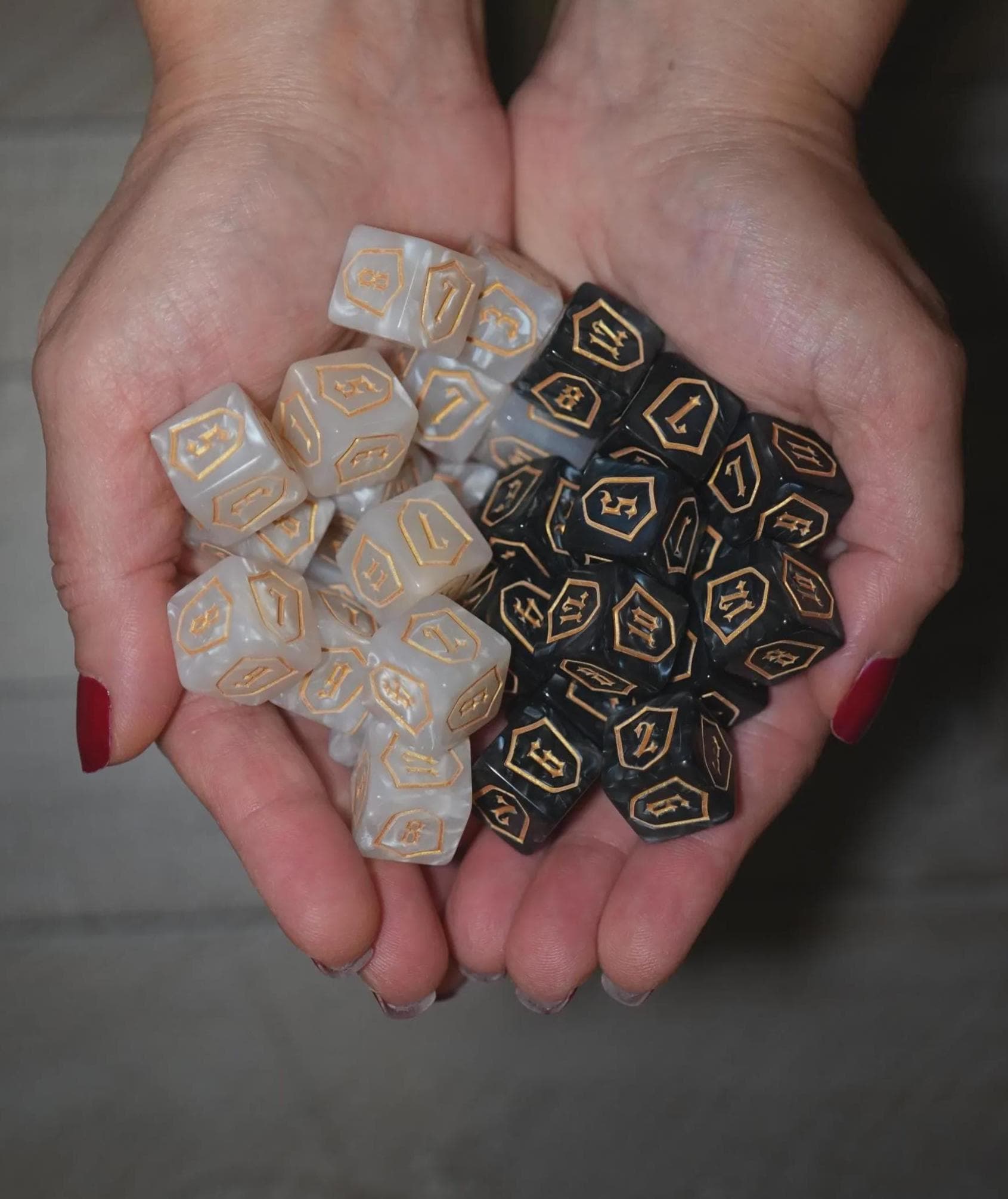 Planeswalker Dice - Etsy Canada