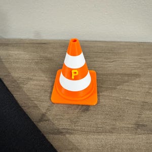 Hoist the Cone Pittsburgh Baseball Desk Decor | Mini Traffic Cone | Pirates Inspired Fan Gift 画像 1