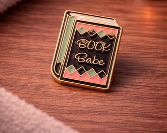 Book Babe Enamel Pin | Gold Tone Book Lover Badge (22mm x 29mm)