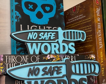 No Safe Words Freestanding Bookish Sign, Dark Romance Bookshelf Decor, Spicy Reader Gift, Book Lover Gift | Lights Out