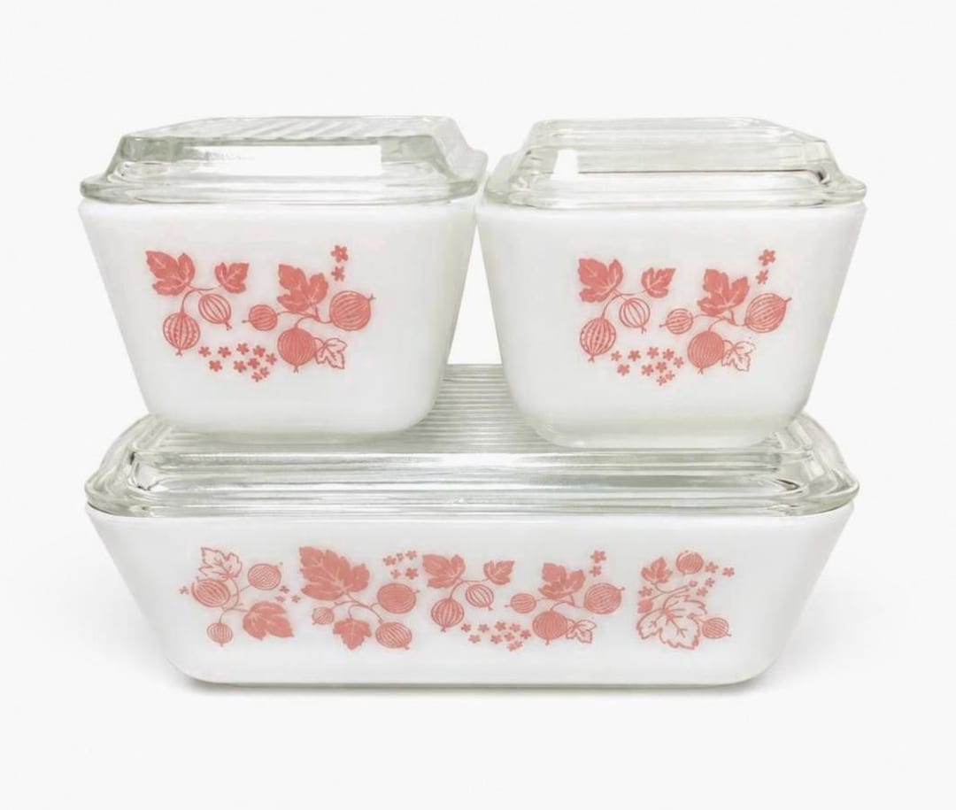 Pyrex Gooseberry Pink Refrigerator Dish Set Complete With Lids