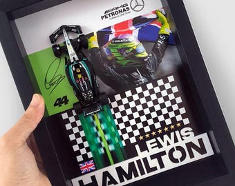 George Russell / Lewis Hamilton Mercedes F1 Limited Edition – Framed 3D Display | AMG Petronas Formula 1 Collectible