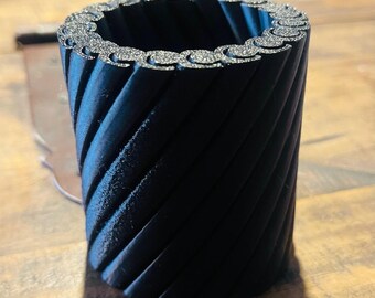 Skręcony cylinder Fidget
