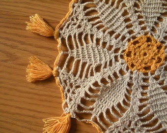 Tapete vintage de ganchillo hecho a mano.