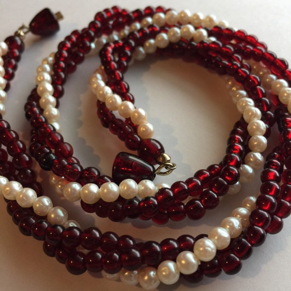 Garnets & Pearls Torsade Necklace. Lightweight. Garnet (faux) Pearls (faux) 18”