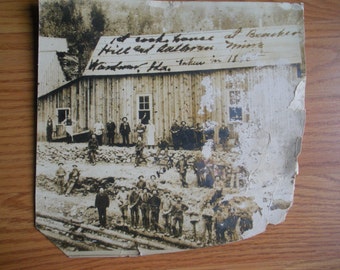 Foto d'epoca dei minatori di piombo di Kellogg, nell'Idaho, risalente al 1853.