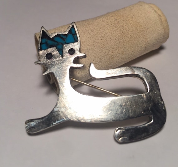 Cat pin with pendant bail. Sterling silver and tu… - image 1