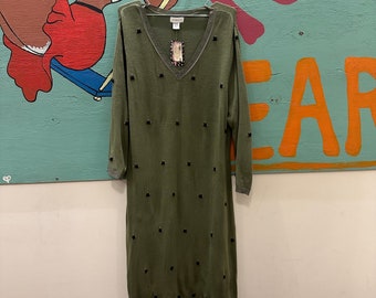 y2k / 1990s Avenue Plus Size Sage Green Sweater Dress with Lace Trim and Beaded Green Rosettes Throughout/ 3/4 Length Sleeve / Midi Dress XL