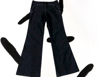 90s Dark Wash Flares con detalle de costura superior / Puntada de contraste / Fondos de campana / Tamaño 4 / Denim / Jeans / Stretch / Anthropologie / y2k /