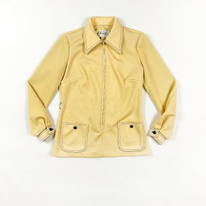 Jaren 1970 Butte Knit Lichtgele Pullover Top / Pointy Collar / Deep Zip / Small / Polyester / Creme / Patch Pockets / Contrast Stitching / 70s