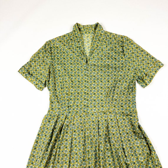 1930s / 40s Nylon Jersey Day Dress / Blue and Yel… - image 2