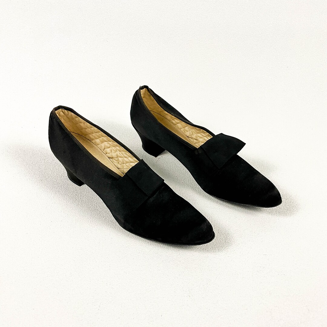 1920s / 1930s Black Satin Pointy Shoes With Grosgrain Bow / House Shoes ...