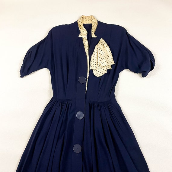 1940s Navy Blue Rayon Short Sleeve Day Dress with… - image 3